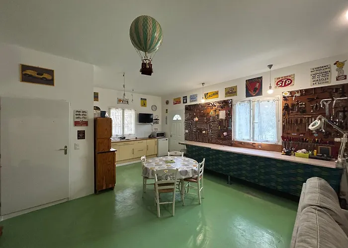 Vila Bas De Carcopino *