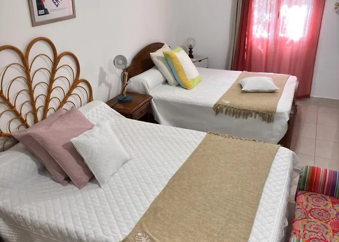 Bas De Carcopino Vila